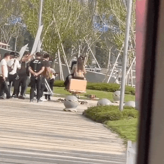 歹毒的运镜滤镜台词还有演技原声台词[流泪]
观众的命也是命啊……