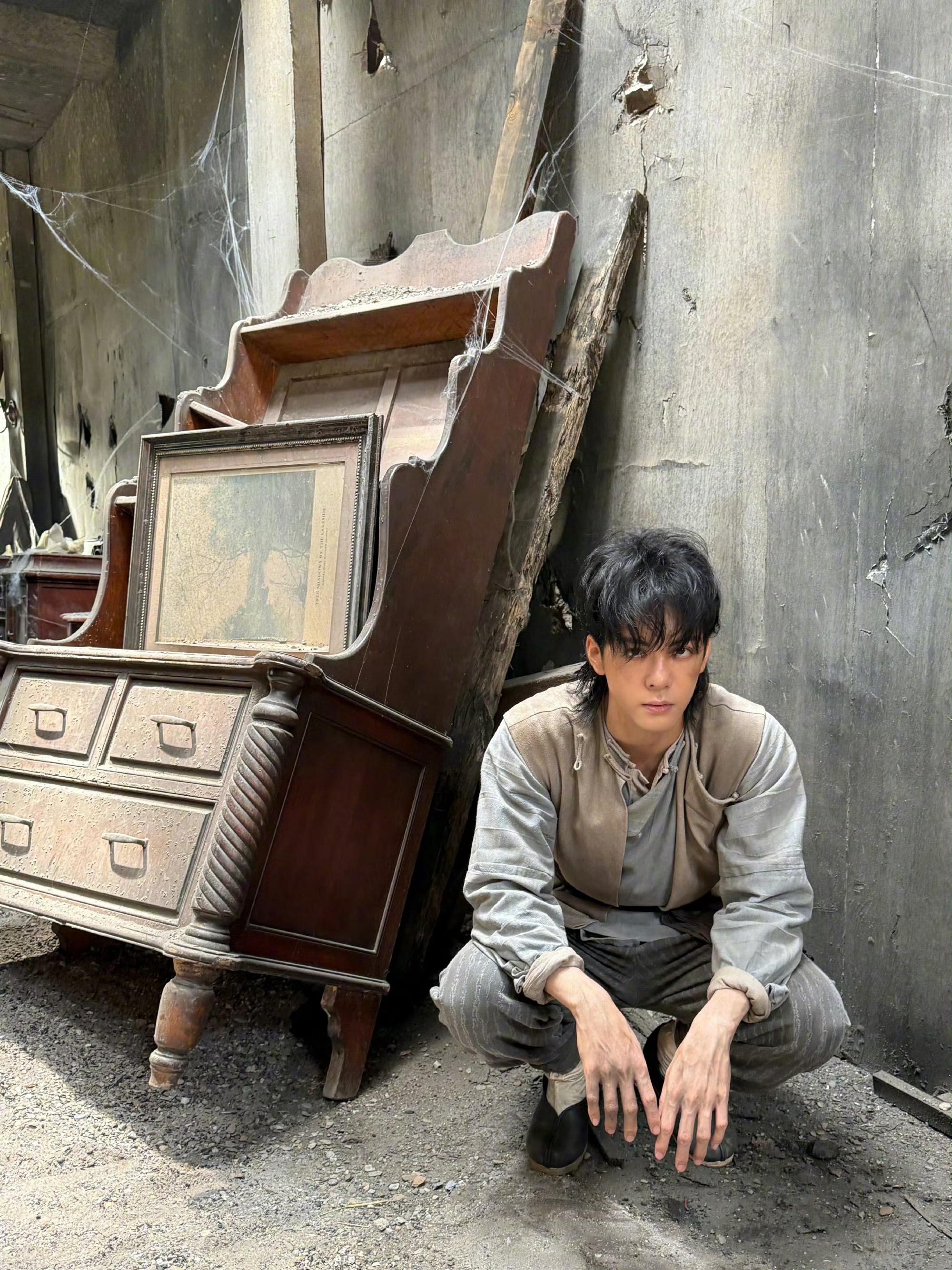 曾舜晞吴家祖传技能加一曾舜晞小狗滚完泥老狗接着滚《九门》名场面笑点拉满，曾舜晞饰