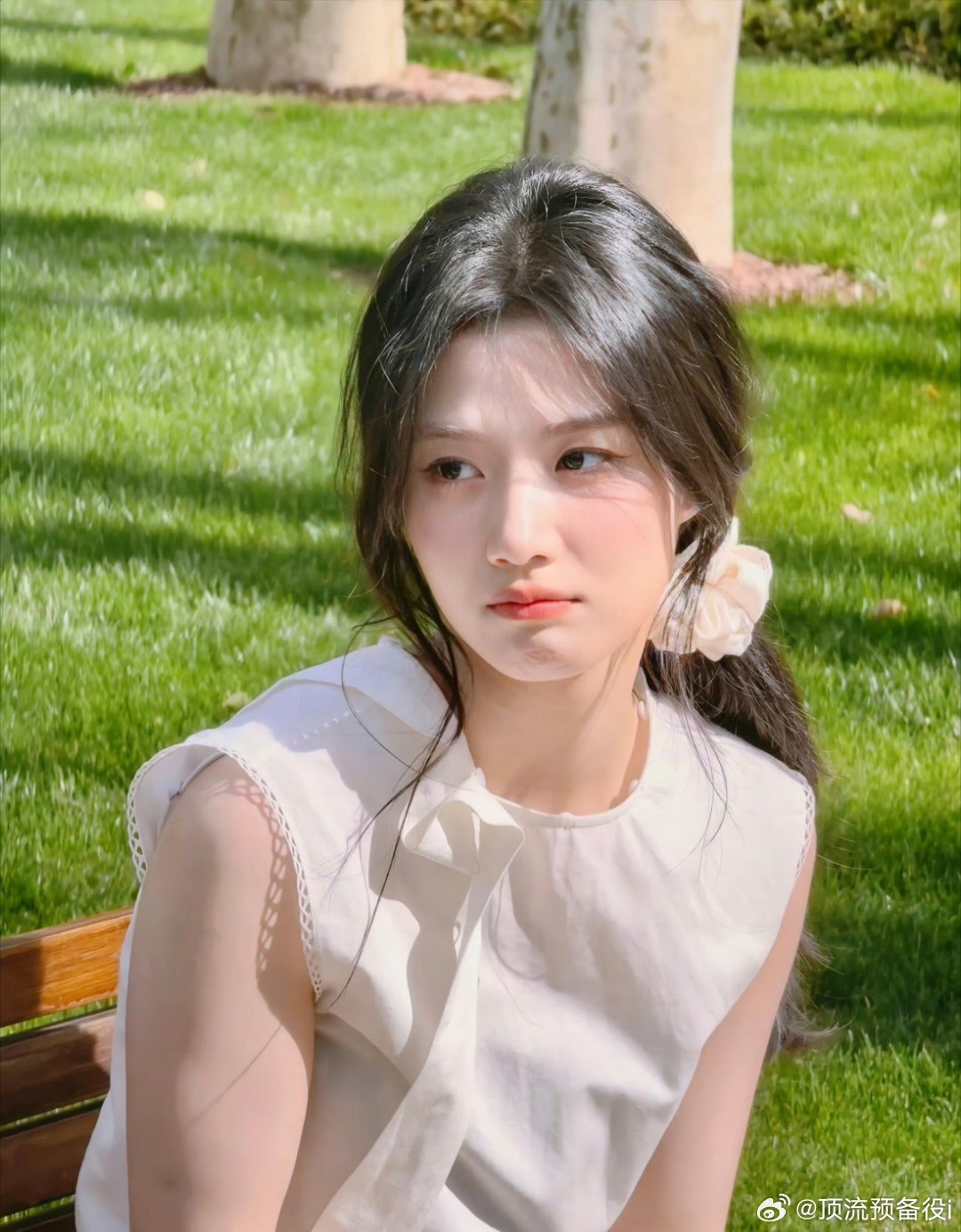 淡颜本命的春日侧颜氛围妆容 为什么有些淡颜女生的侧脸越看越耐看，就是因为她们懂得