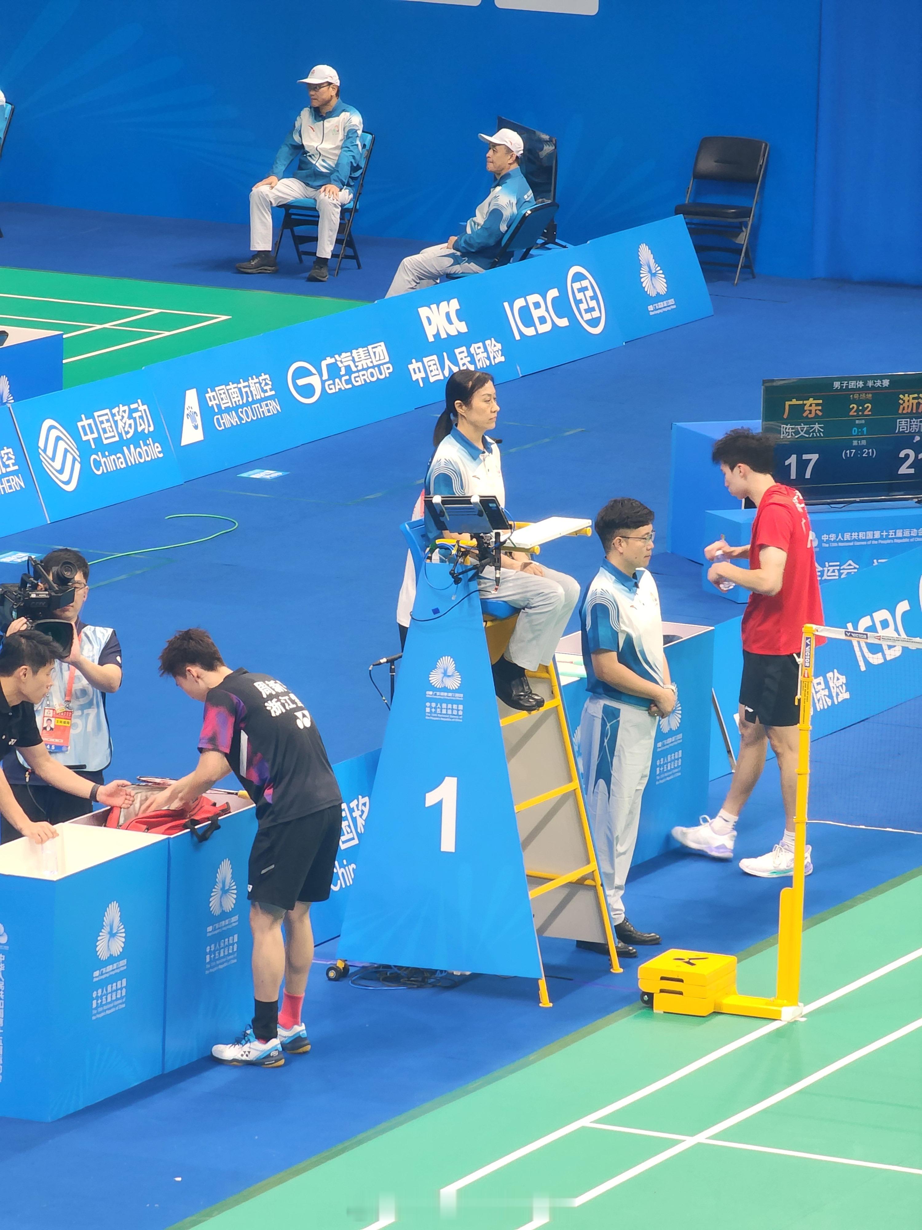 男团 成年组 半决赛浙江队 2-2 广东队 男单 第1场 孙超 21-14 21