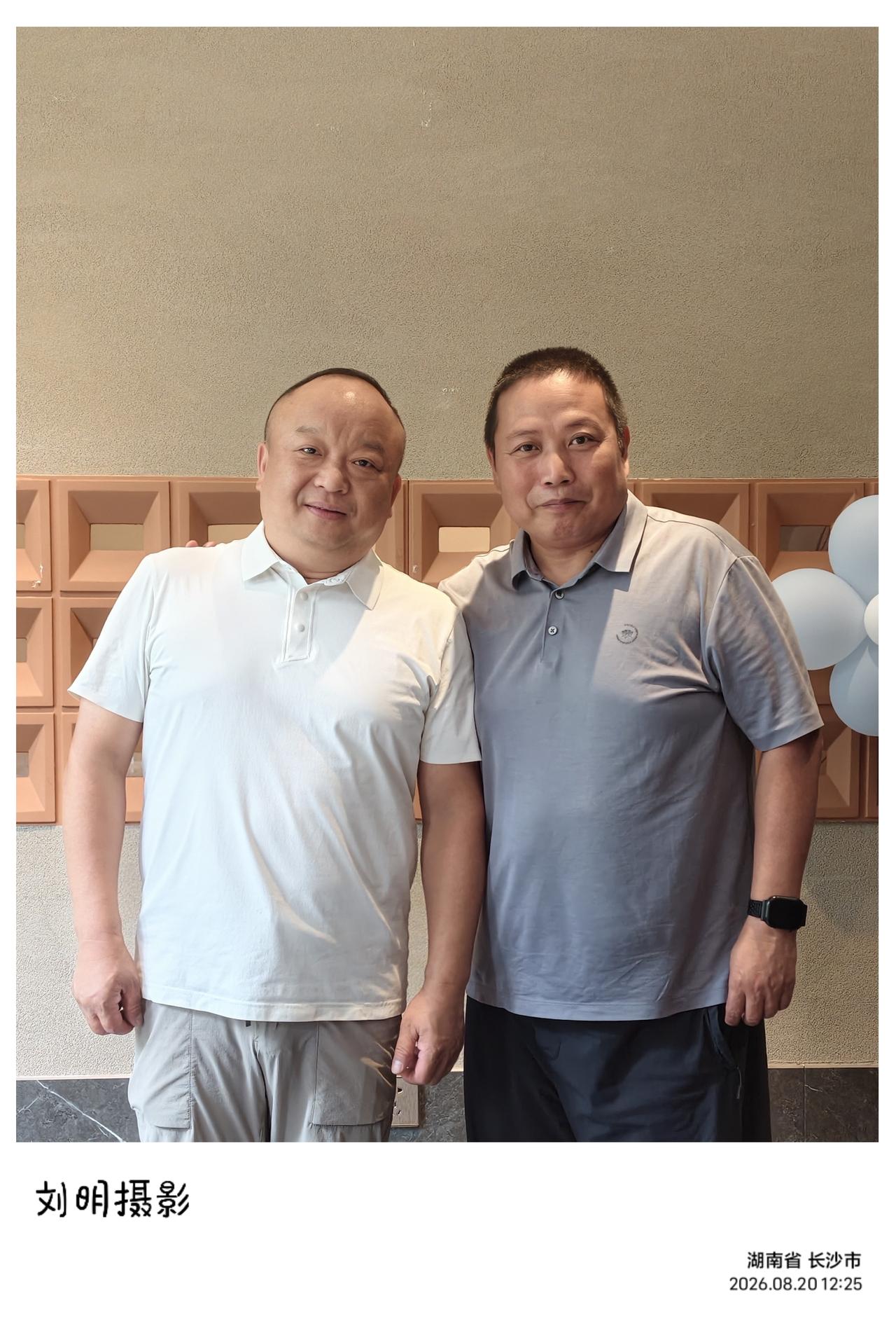 尽管已经立秋了，长沙依然炎热如故。今天中午，顶着烈日，我与湘西部落餐饮文化公司董