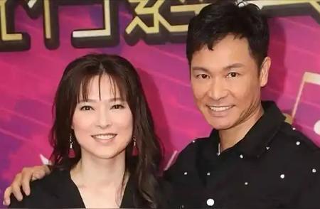 郭晋安离婚风波：到底谁对谁错？
家人们，娱乐圈又爆大雷啦！郭晋安和欧倩怡离婚这事