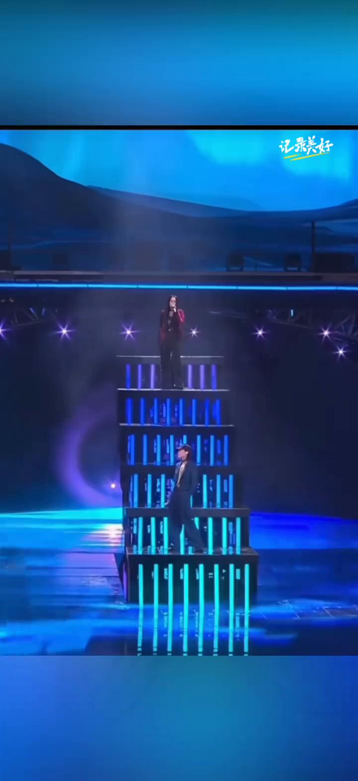 王菲这是生了个自己吧。
《你要如何，我们就如何》，那英，窦靖童。
记录美好，喜欢
