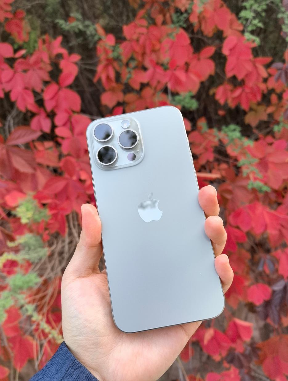 库克直呼不讲武德啊！

去年iPhone 15刚发布Mate60就出来抢热度

