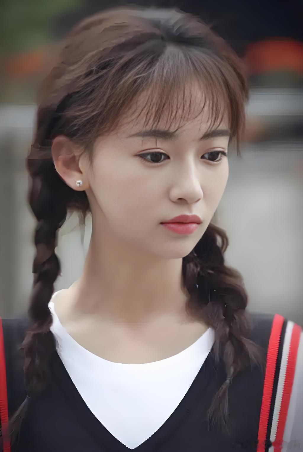 洪尧说吴谨言怎么吃都不胖洪尧这句“咋吃都不胖”也太好嗑了吧！表面凡尔赛，实则暗戳