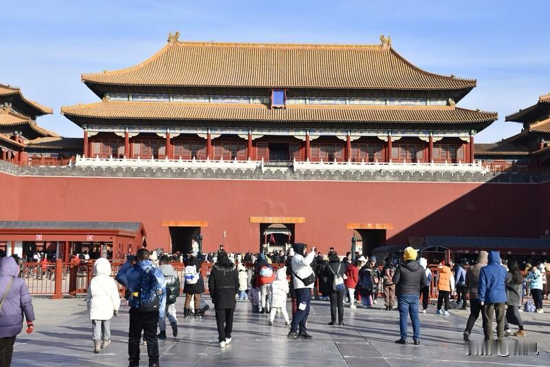 看来大家都想开了，趁着还能动都愿意出去走走，看看祖国大好河山，吃吃各地风味美食，