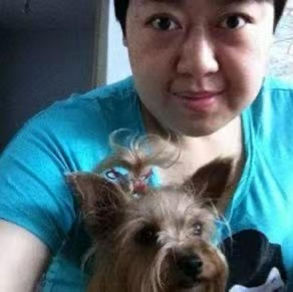 刘浩存粉丝要求更换经纪人每日一发猪静静[手指比心][手指比心][互粉] ​​​