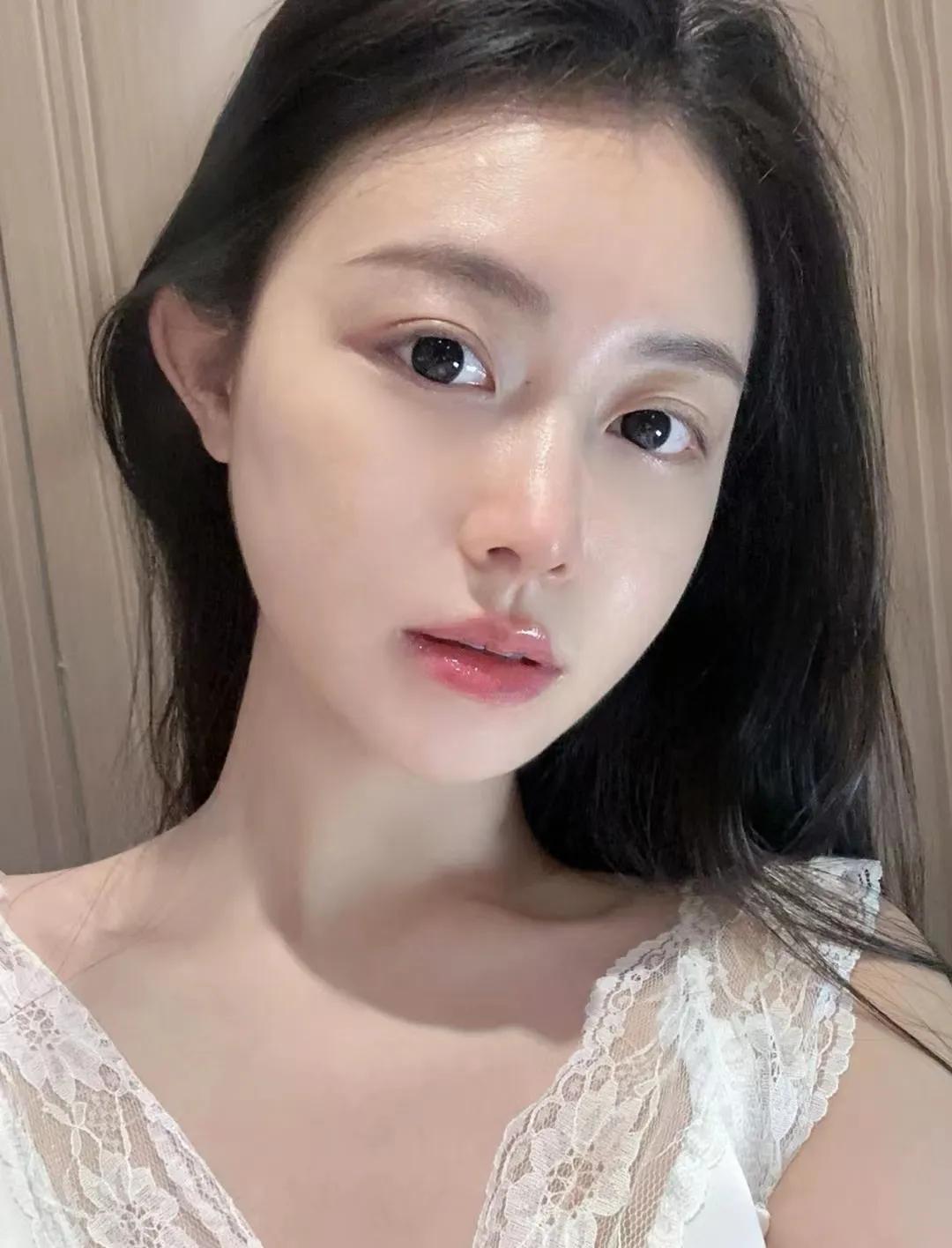 顾行长的女同事们——婷妃周幼婷纯素颜照，你总说想我了 到底是想我了 还是轮到我了