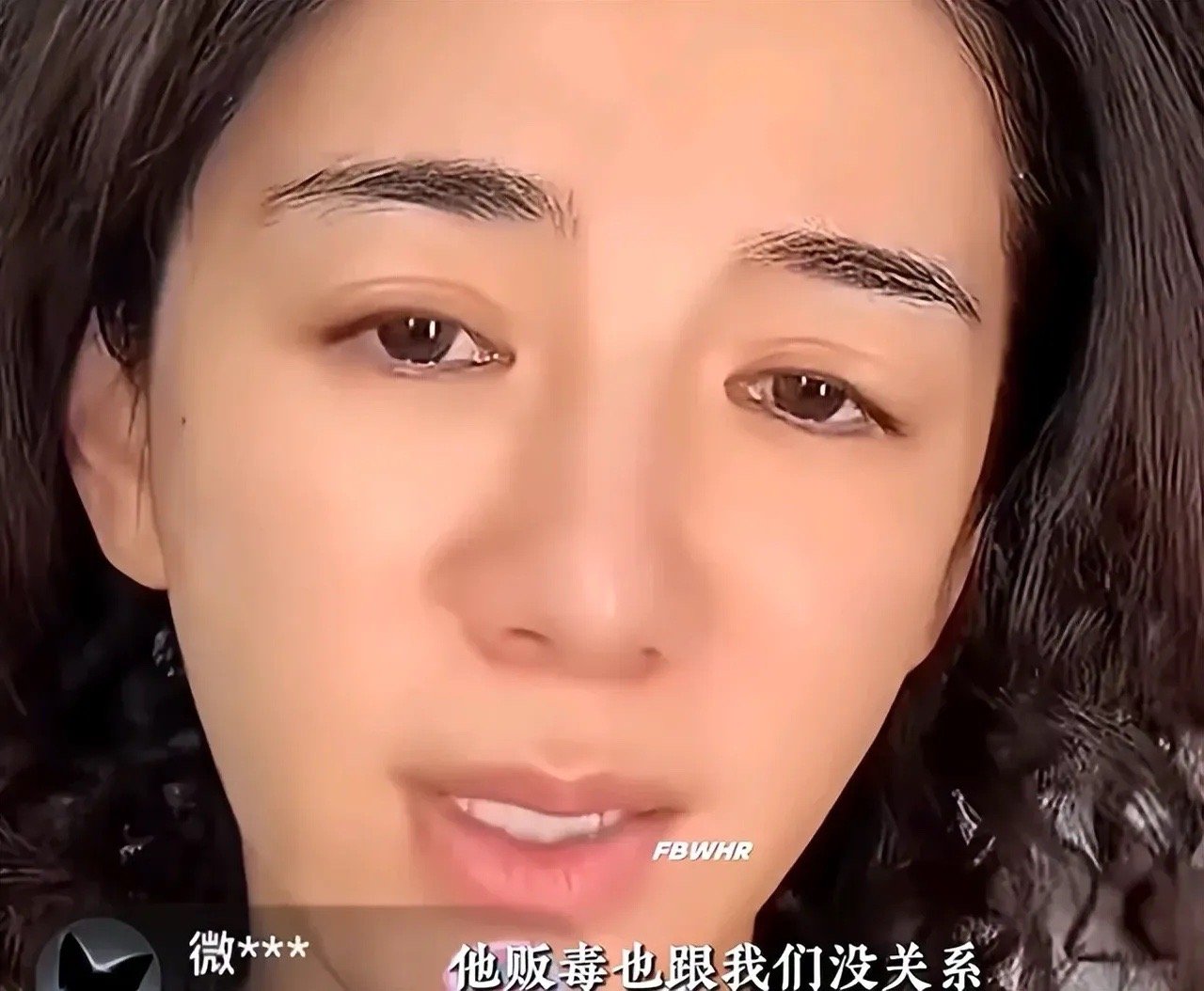 黄奕再回应女儿被抵制出道黄奕这次真是把自己玩脱了。47岁直播回应女儿出道遭抵制，