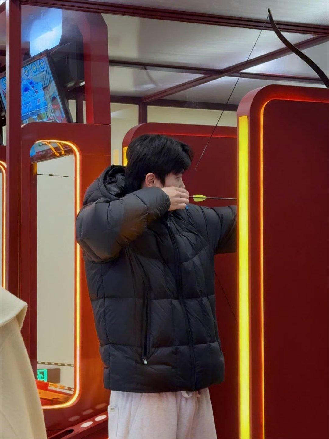 参观中国棋院杭州分院汪顺