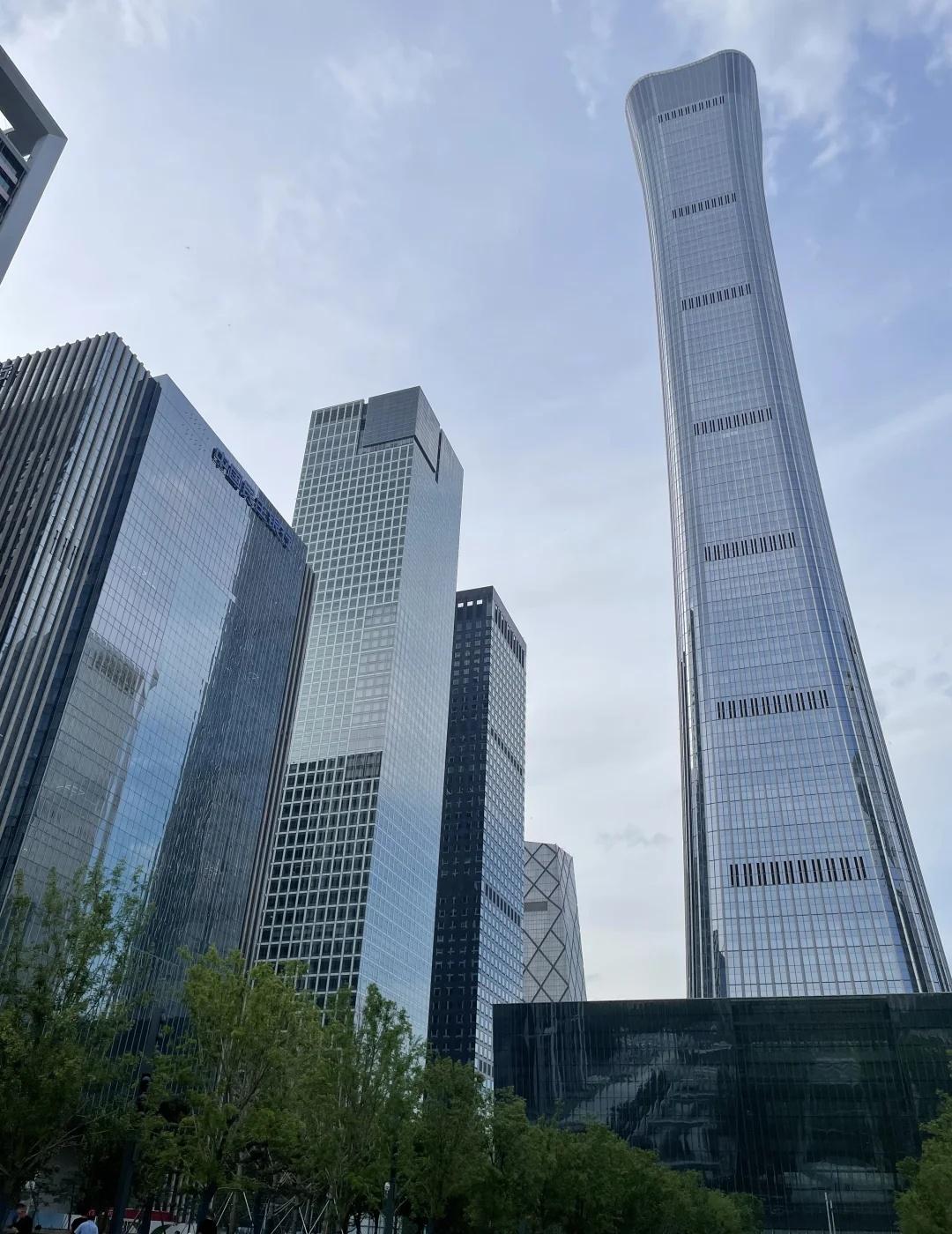 北京CBD一景
民生银行总部已经挂牌，北京CBD再填新，未来可期！城市地标建筑 