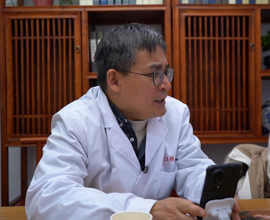 再顽固的阳痿早泄，也不用过度治疗，记住两个实用药，不用总跑医院


我是中医教授