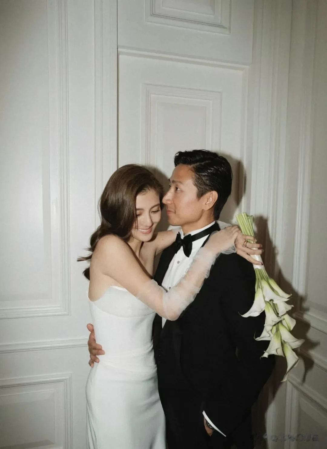 我觉得吴千语不喜欢这样的征婚仪式，因为她是很要面子的，也不符合她一直以来精致高端
