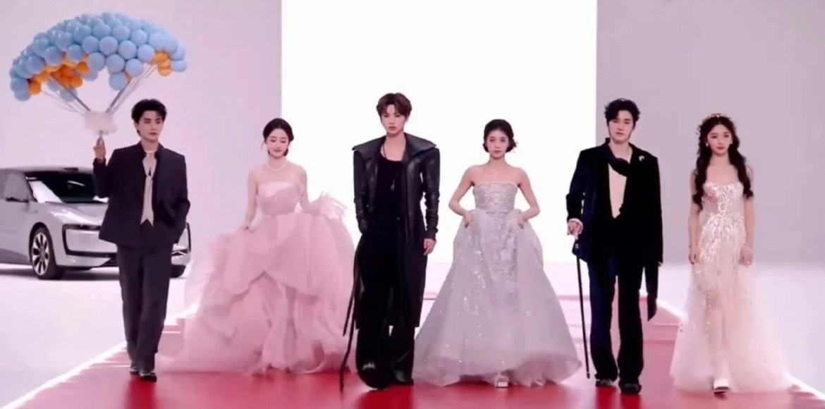 啊啊啊啊啊这比例看的人好爽啊已经开始脑补一部现偶了！ 