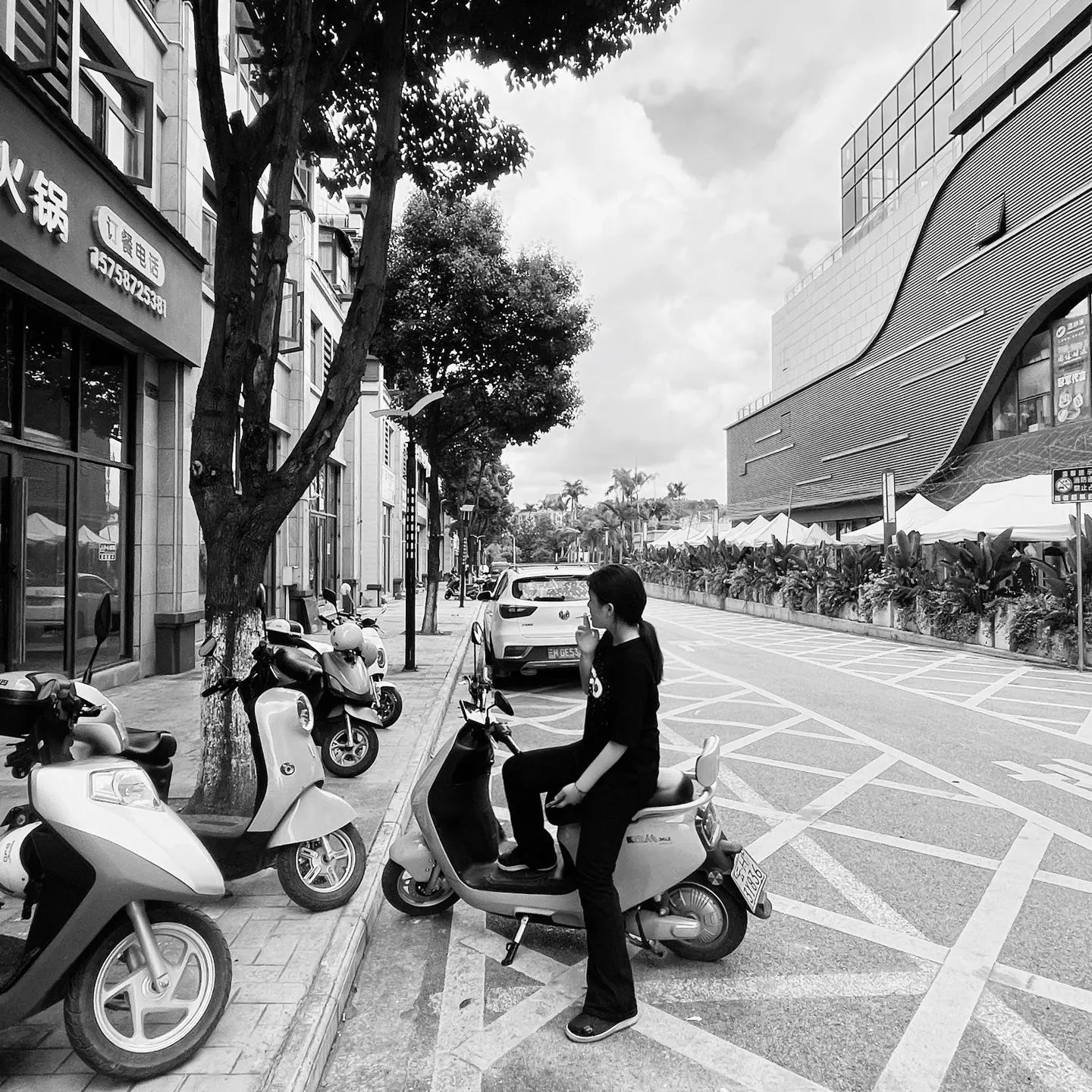 你女朋友天天模仿我干啥 感觉和气质她模仿得来吗
