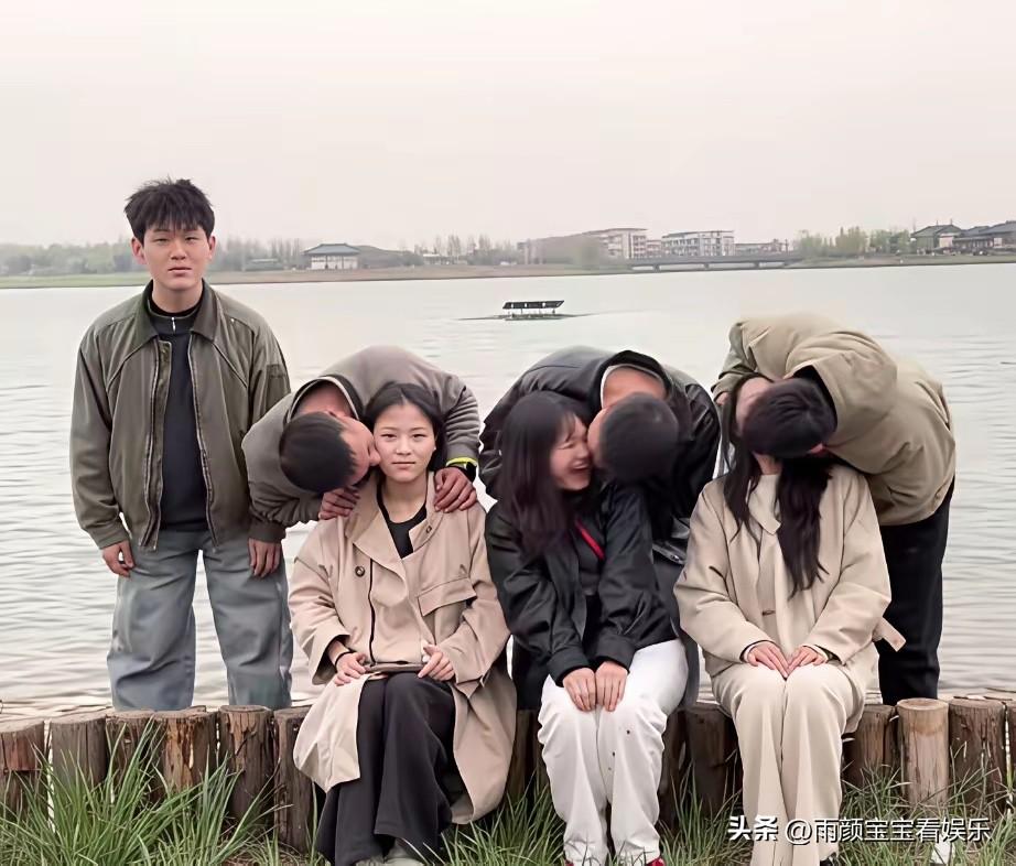 不得不说，这是一张伤心的合照！[捂脸][捂脸]