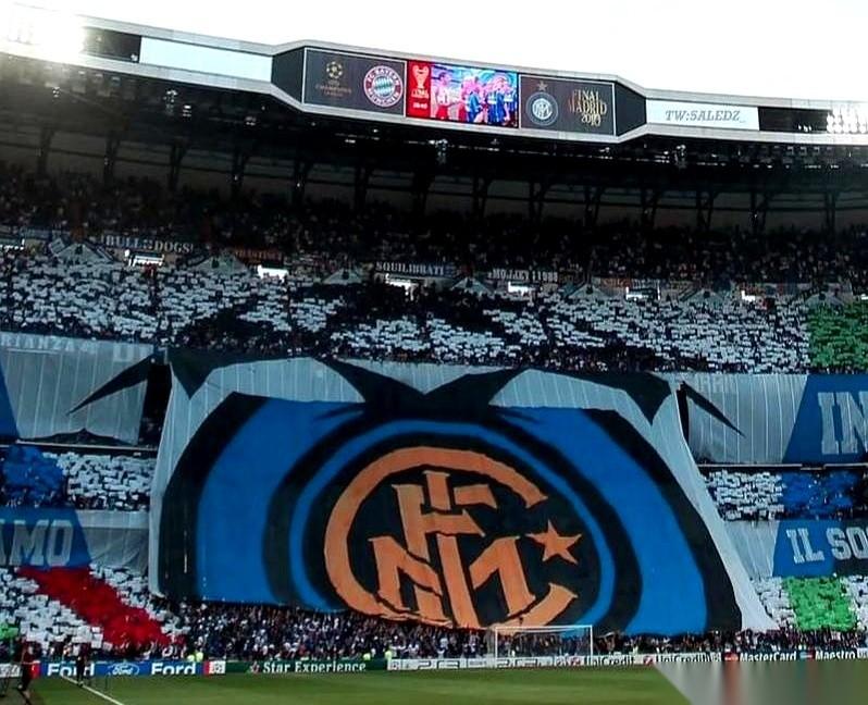 聊聊意甲现在有多尴尬。
前脚还是新科欧洲杯冠军，整个亚平宁半岛都在狂欢，后脚连世