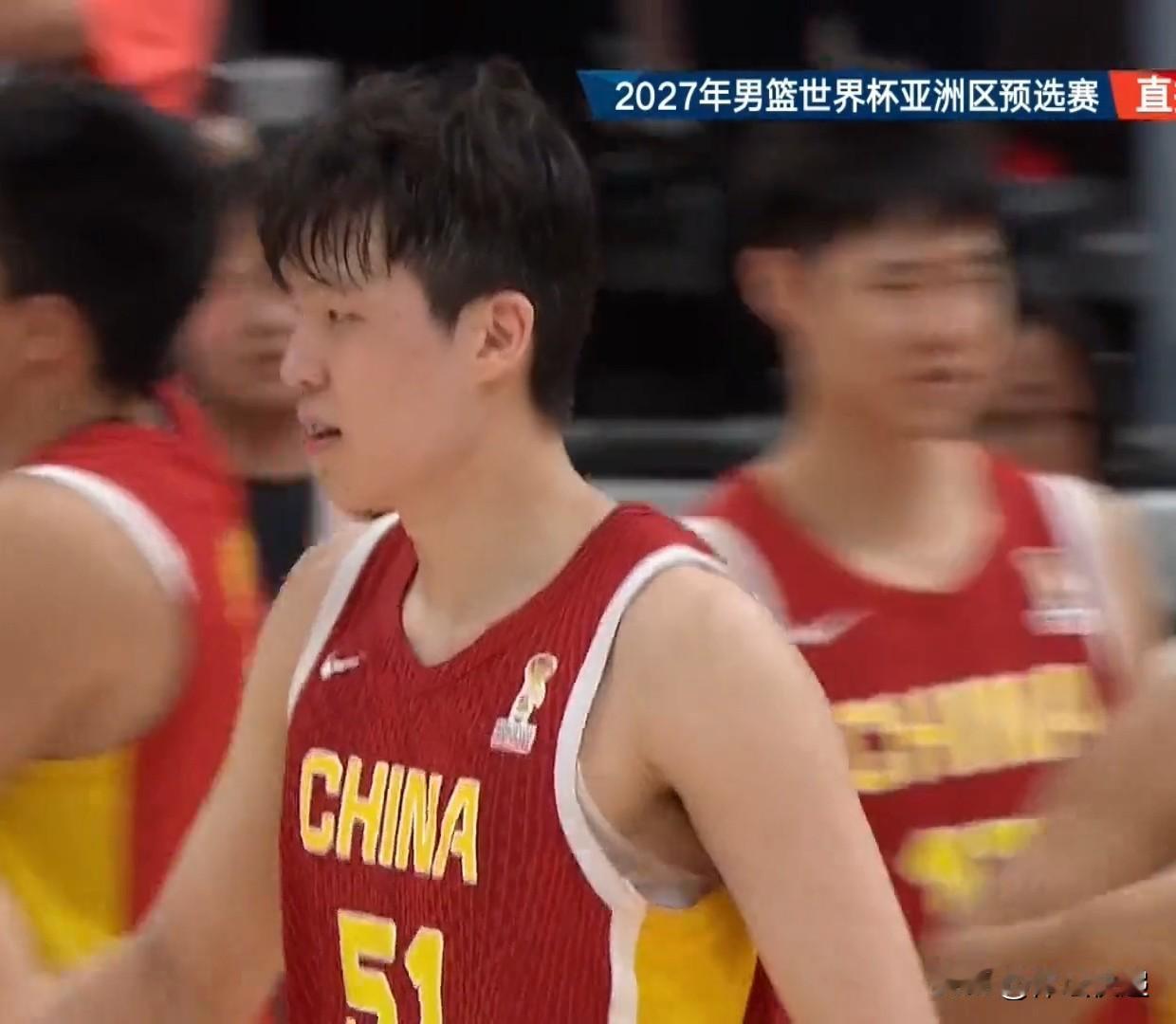 杨瀚森准绝杀于嘉破音，中国男篮赢下关键一战。杨瀚森准绝杀值得信赖，而于嘉最后时刻
