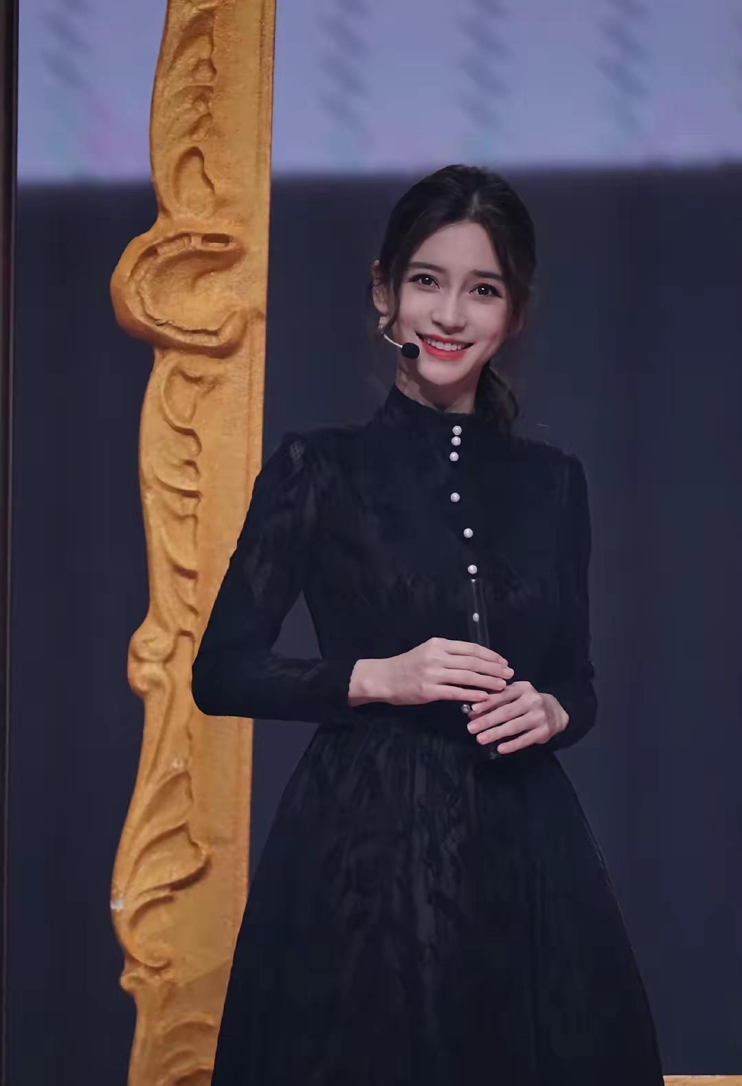 杨颖太美了，就是不知道黄晓明为什么为离婚