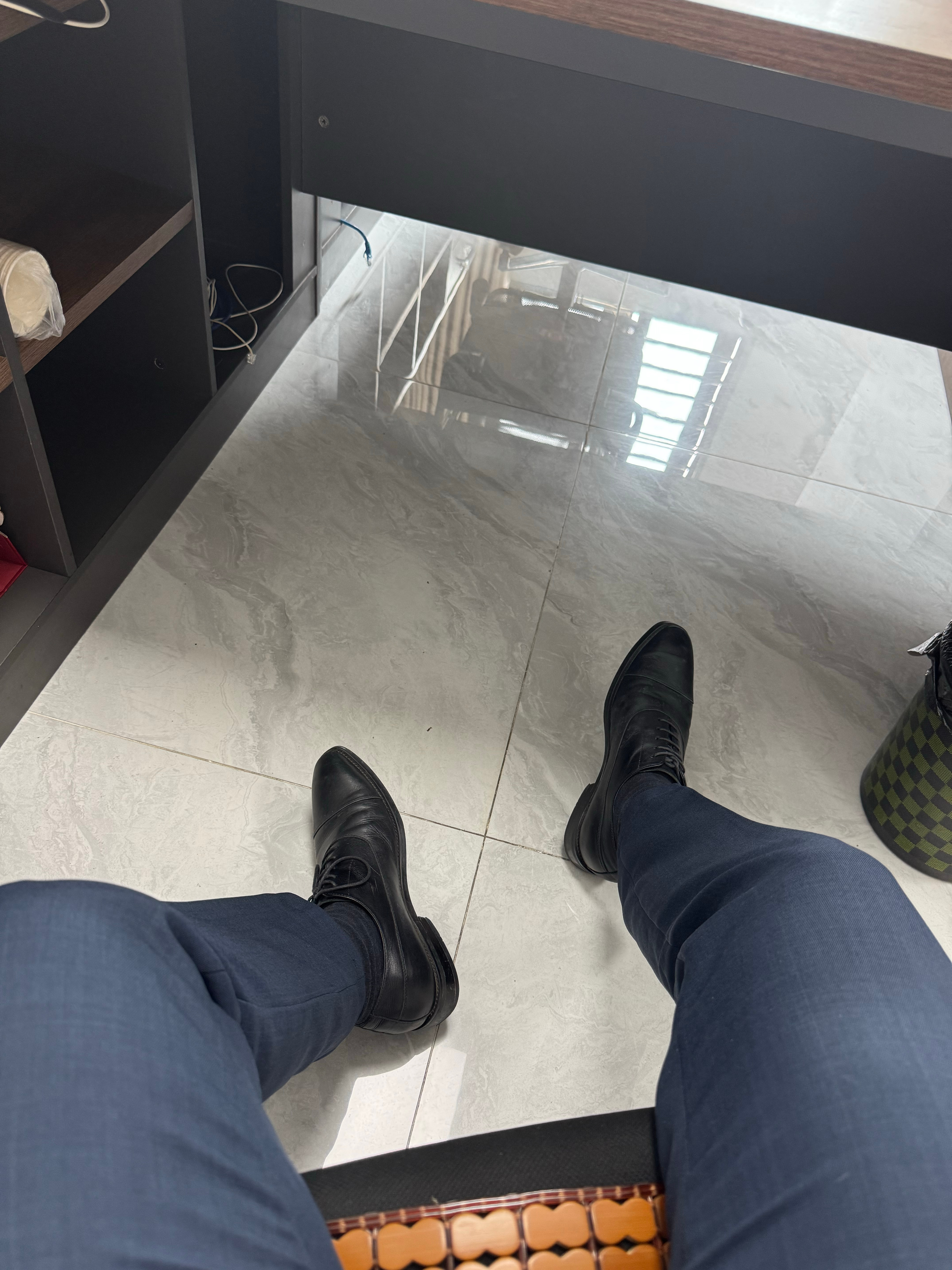 这半年以来，继片区总走、人力总离职、常务副总走，到总经理离职~~~我们原来老的总