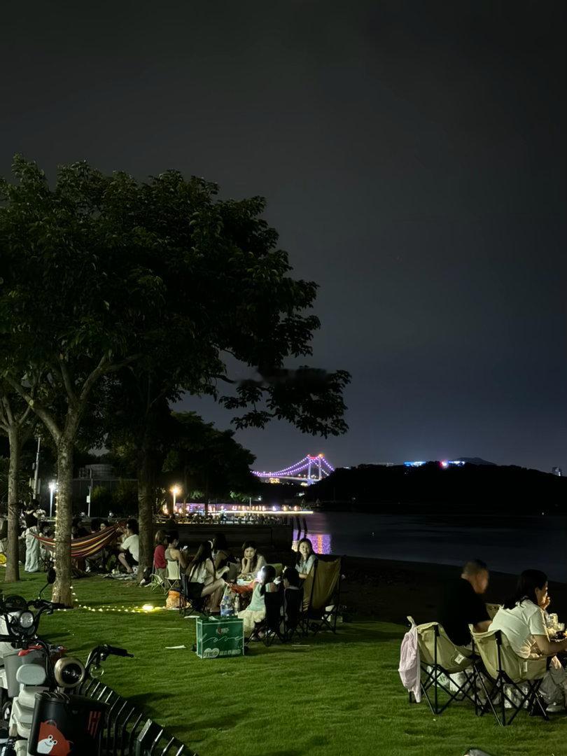 第一次来海沧公园，在滩涂边上散步吹风 厦门·海沧湾公园
