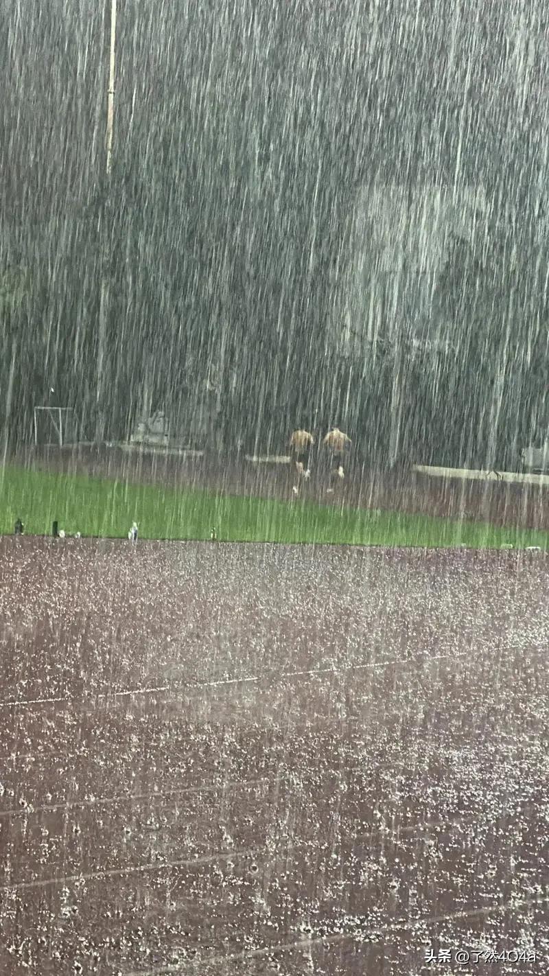 “暴力梅”登场，端午出行遭遇10级雷暴大风，今年梅雨会“发威”吗？
2026年端