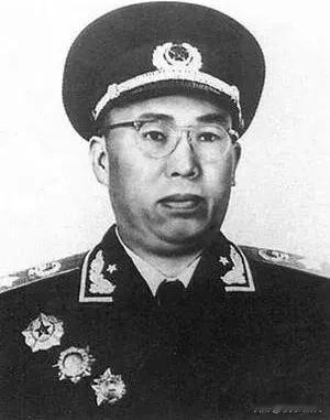 1955年授衔名单公布时，熟悉军史的人都注意到一个名字，聂鹤亭，这位从南昌起义一