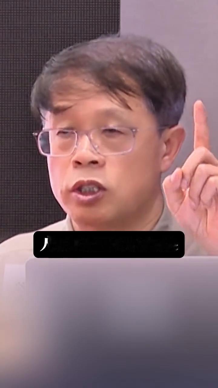 福耀玻璃的曹德旺说他自己一生就是曾国藩这十二个字挂在办公室二十几年才有我曹德旺的