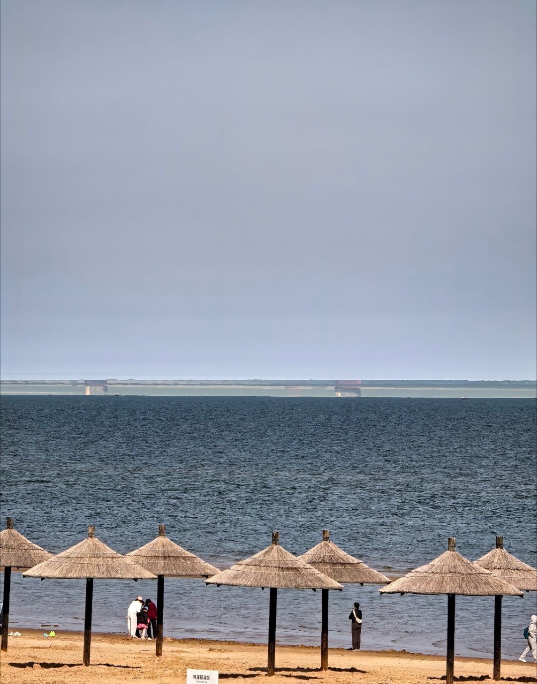 阿那亚海市蜃楼还没见过这种的海市蜃楼呢2026年3月28日下午，河北秦皇岛阿那亚