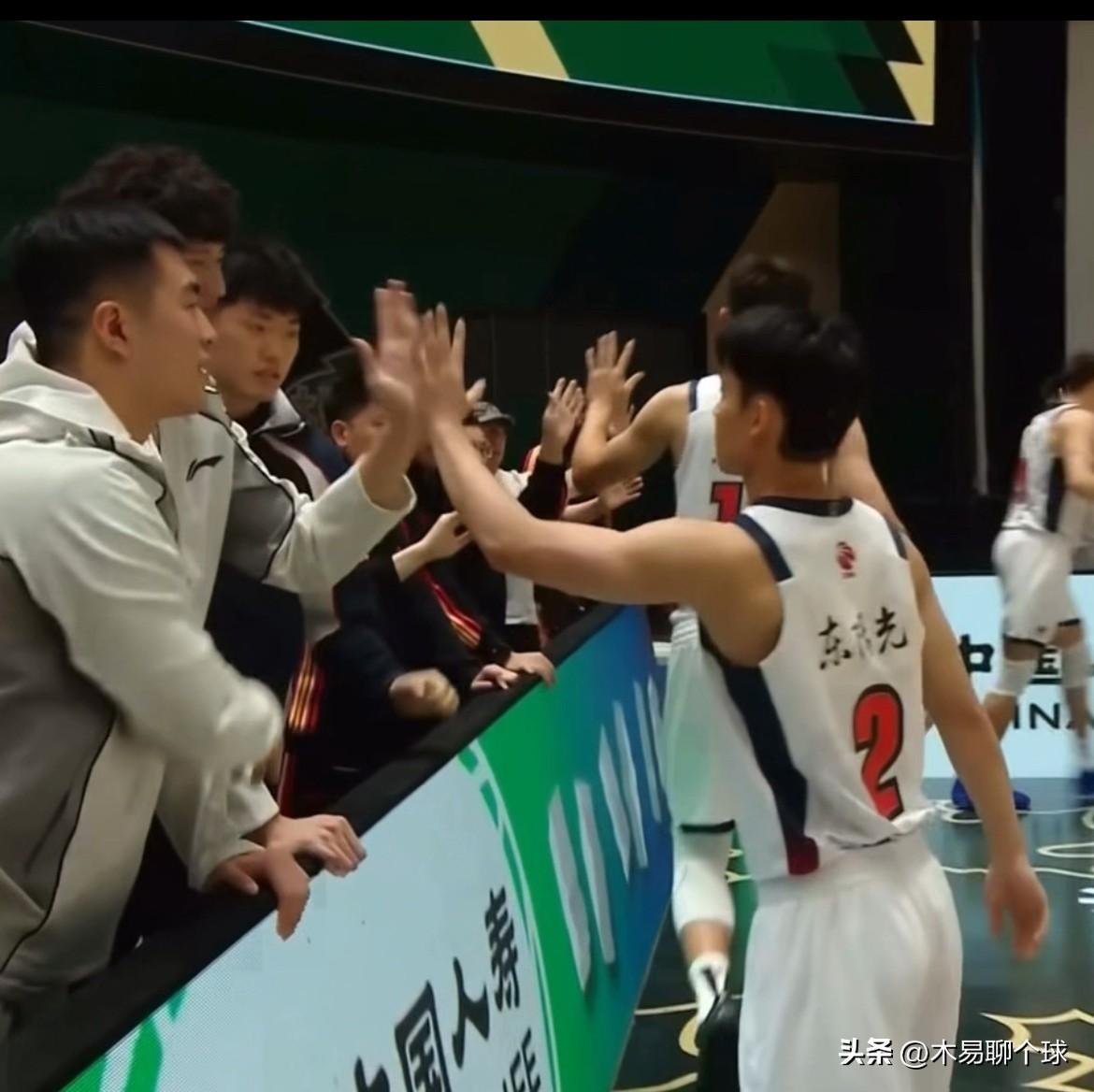 广东宏远北征；广东男篮VS北京男篮
CBA常规赛第二轮，10月20日，广东男篮客