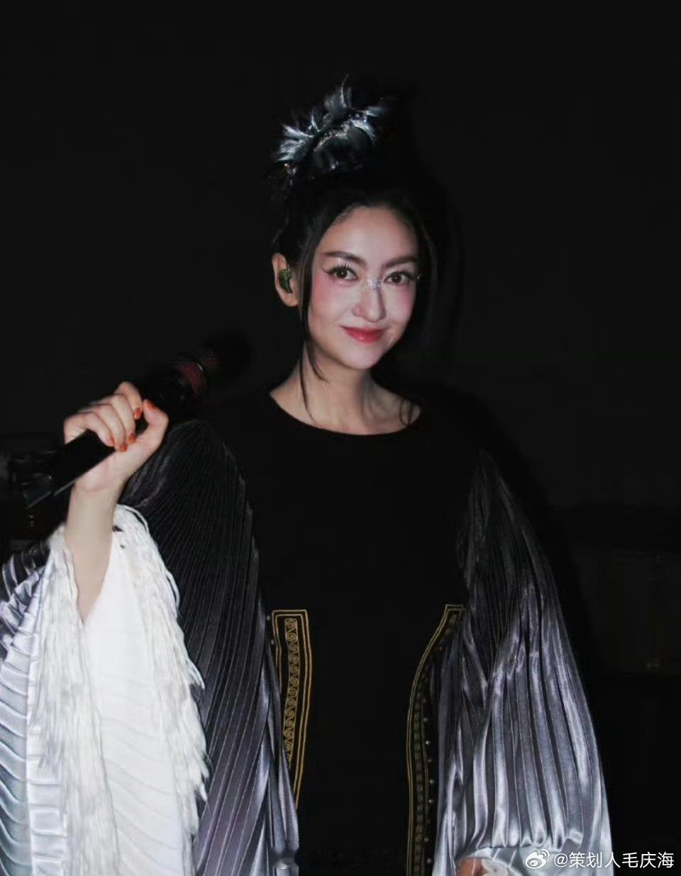 者来女 歌手2026合伙人哈哈哈 