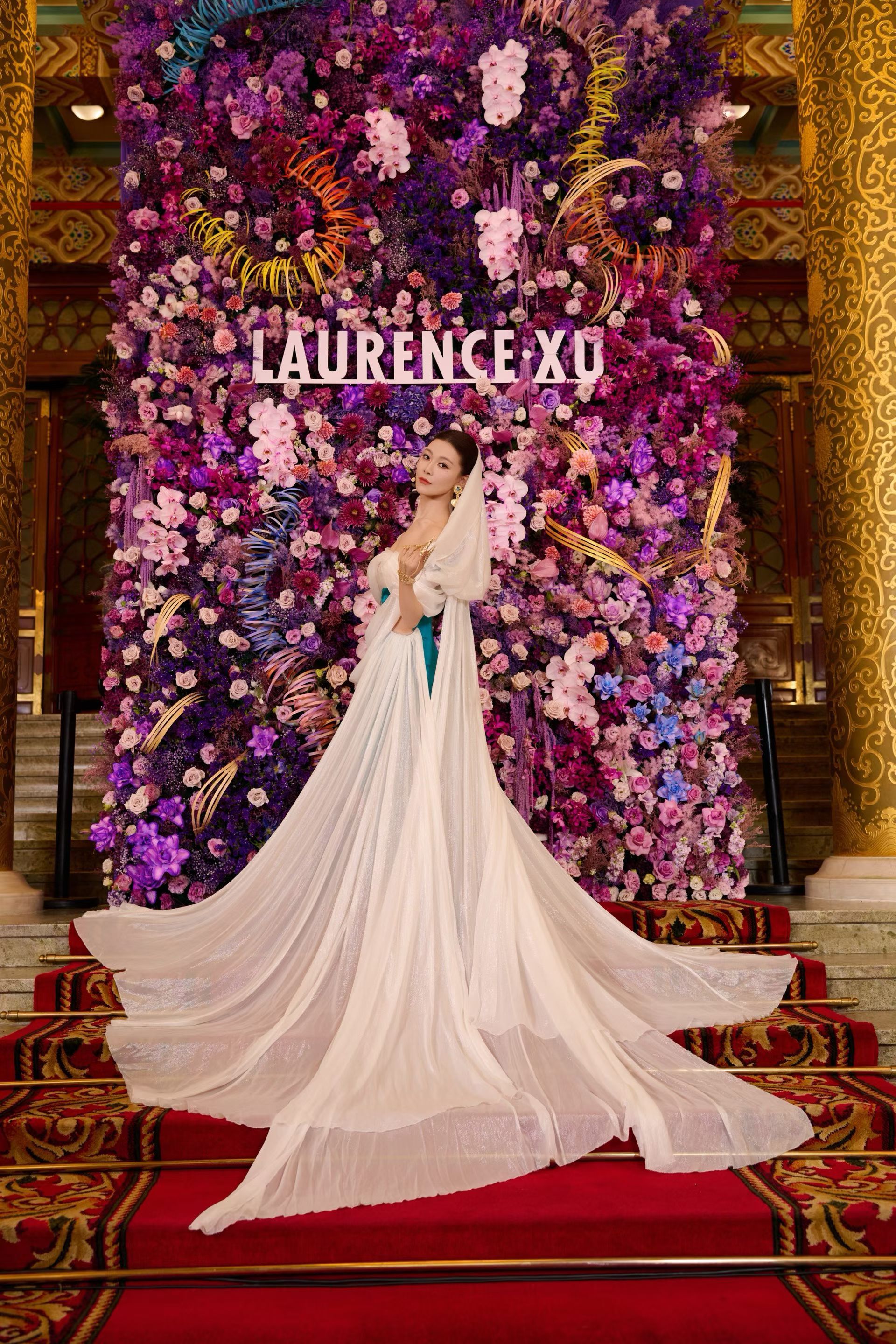 2027北京时装周拉开序幕 ，歌唱家常思思亦是焦点代表哦 ！作为LAURENCE