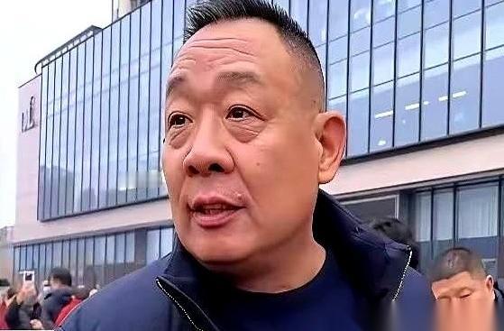 河南许昌那个胖东来，又干了件让所有同行后背发凉的事。一盒352块的茶叶，里面喝出