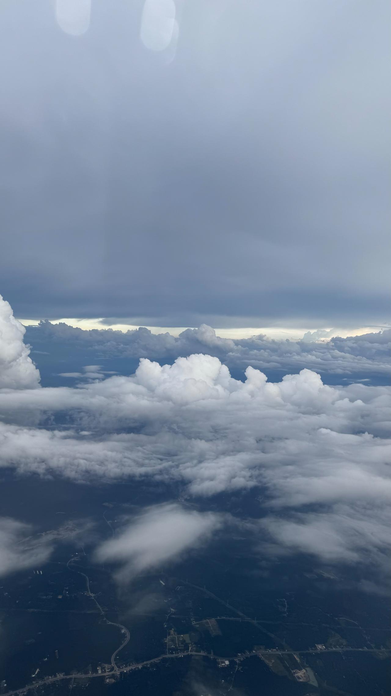 今天的内容是栗子专门讲给那些一进到暧昧期，就容易冲昏头脑的宝宝们听的。
有些宝宝