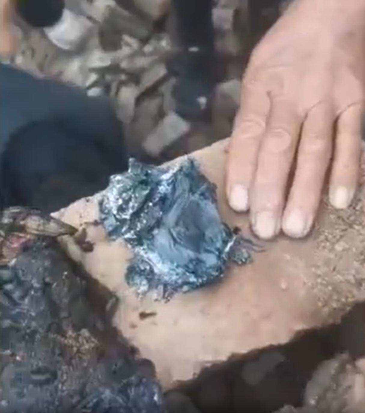 这下损失太大了！云南曲靖，一老人家中发生大火，幸运的是人没有事，但钱财上的损失就