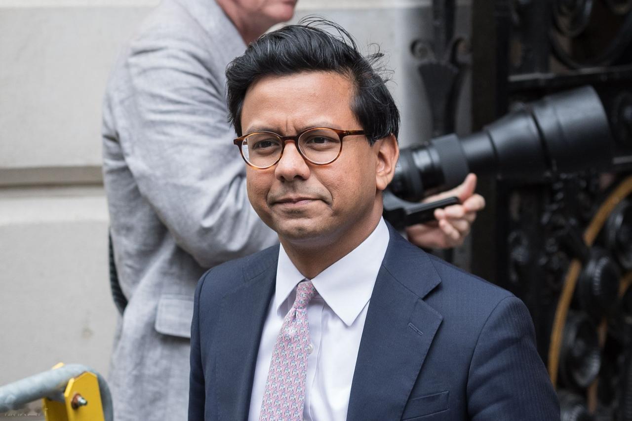 英国新上任的人工智能大臣纳拉扬，36岁，刚被首相伯纳姆提拔进内阁，头一回接受采访