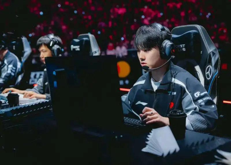 Kanavi失误 小奶油尽力了阵容缺乏控制和稳定先手，TES在蓝色方该如何调整这