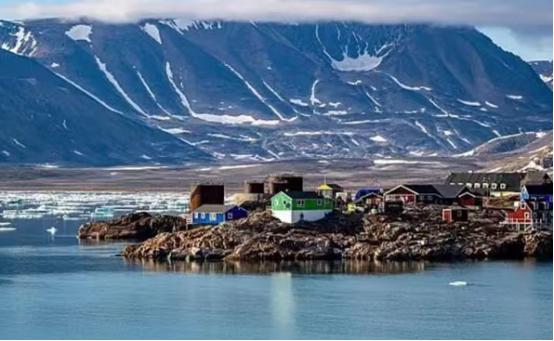 格陵兰岛的遭遇，告诉我们一个道理，人口真的很重要。如果格陵兰岛现在有570万人口