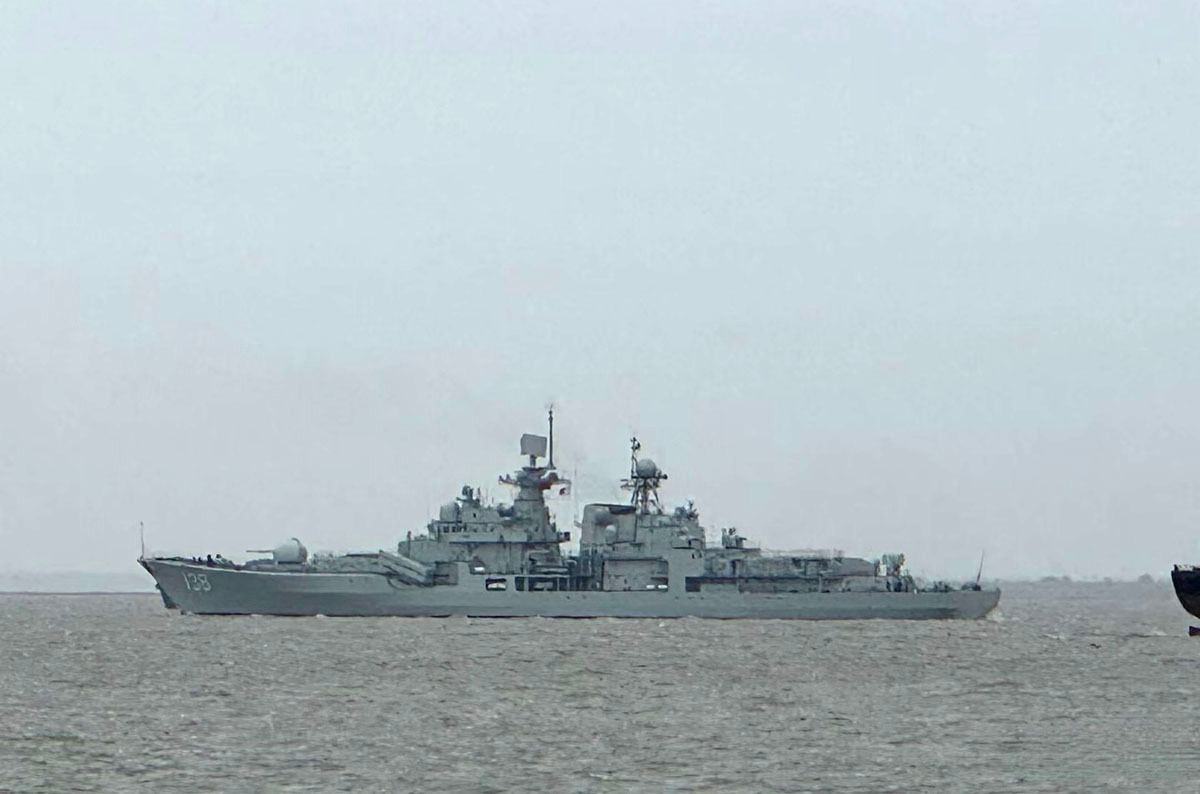 138泰州舰正在去泰州的路上 