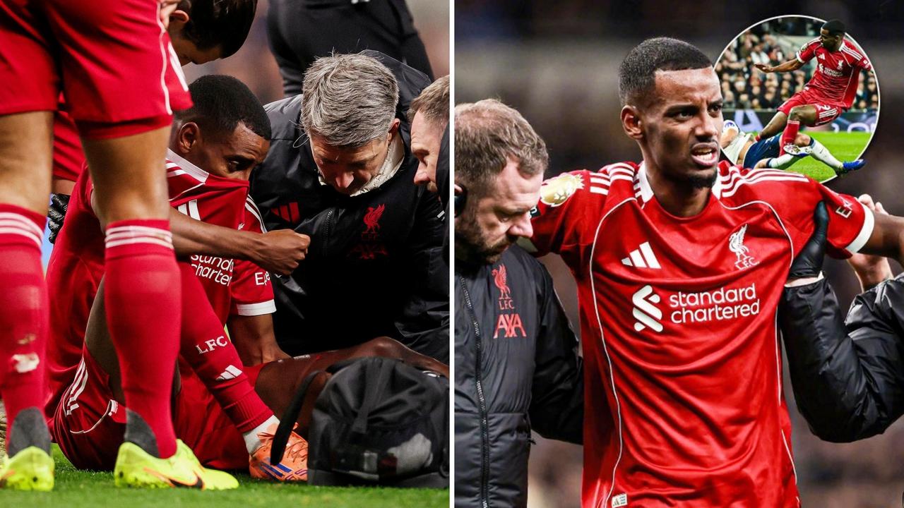 利物浦官方消息：伊萨克遭遇踝关节损伤、腓骨骨折伤势，已成功接受手术。
伊萨克的康