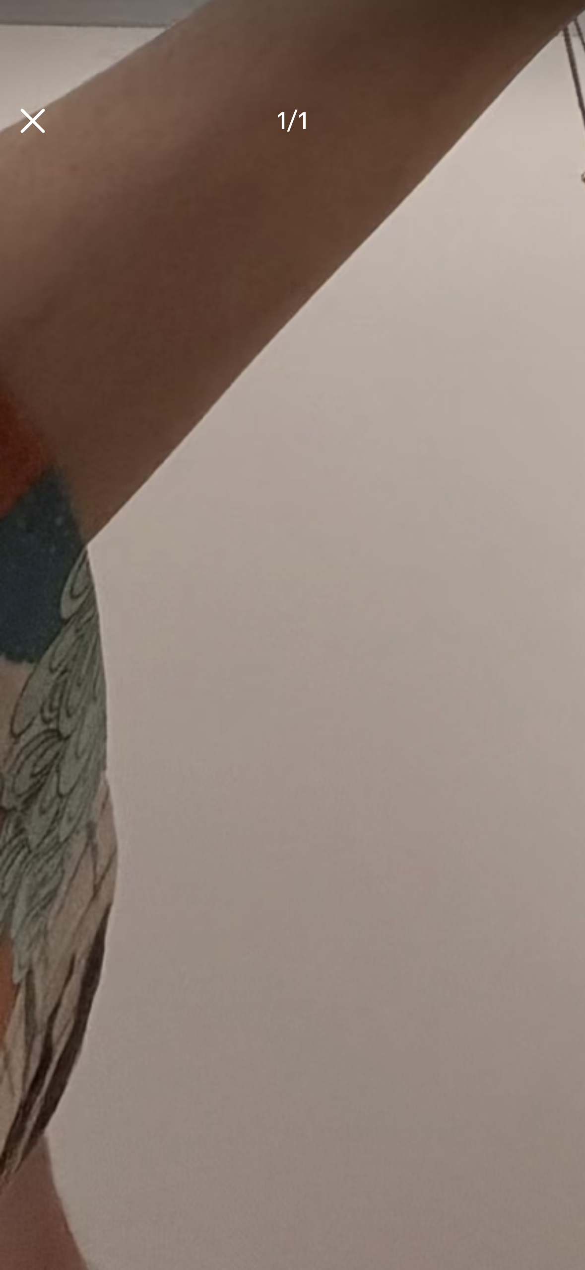 左下角是截腿吗[手指比心] ​​​