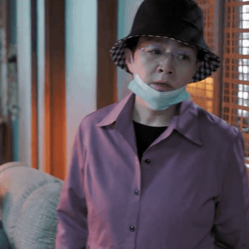 《熟年》宋丹丹演的太真实了，她能说会道，为了自己的小家庭，想占婆婆的大房子，想撵