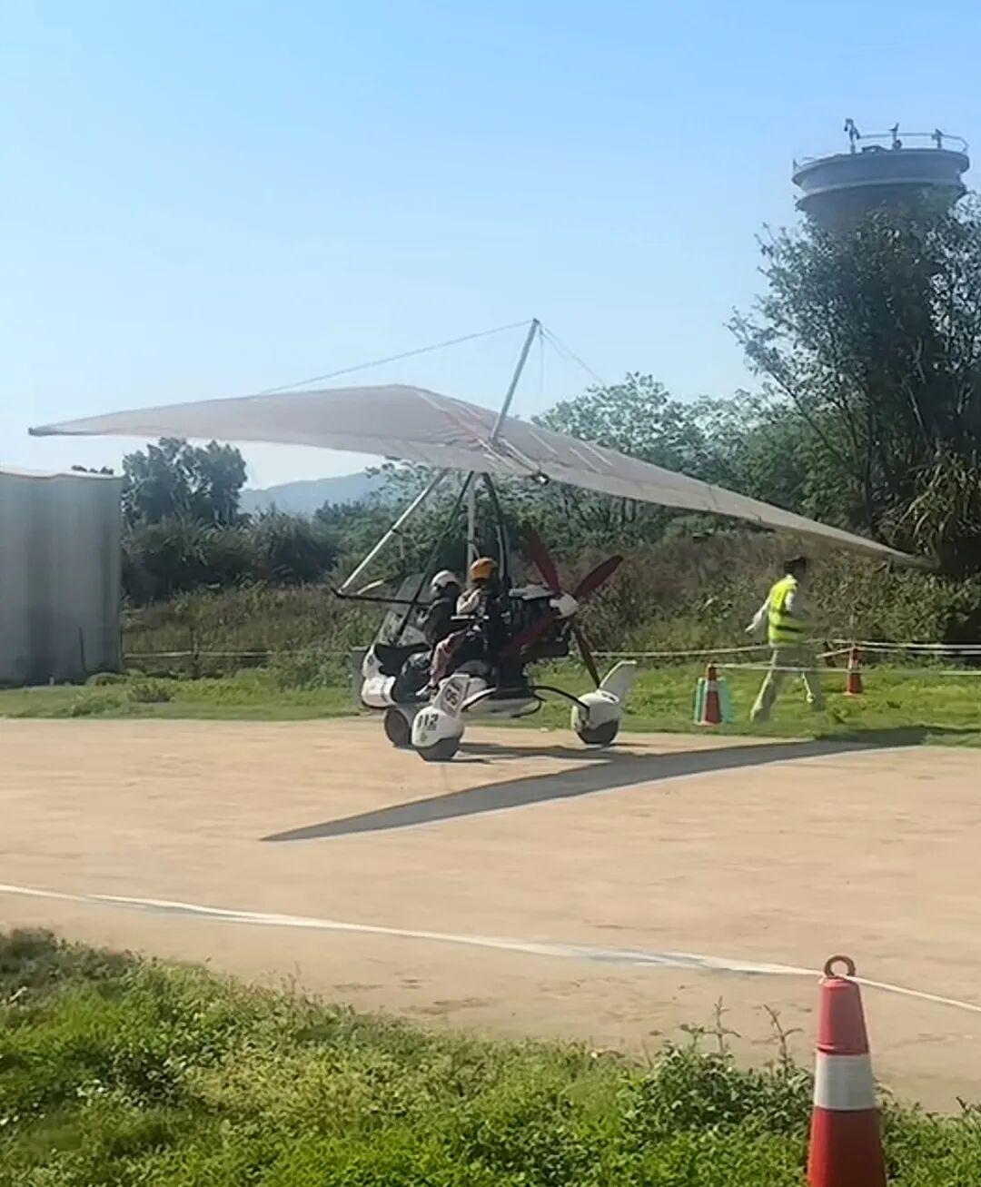 重庆一飞行器坠落致两人受伤，目击者：起飞至数十米空中坠落，小