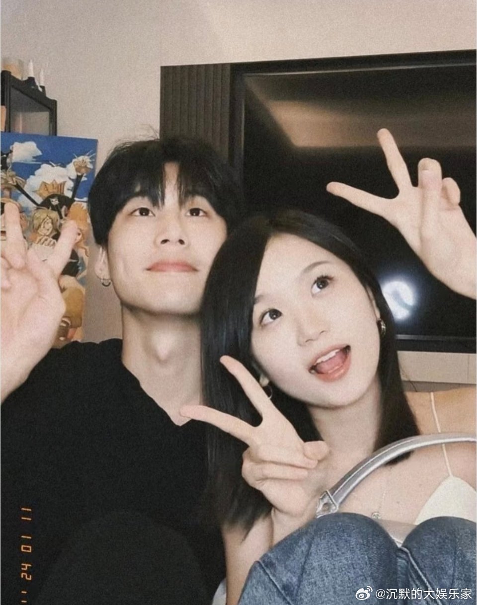 胡楚靓再次回应，称小袁在恋爱期间与前女友频繁保持联系，多次找过前女友，还在其出差