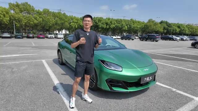 搭载云辇M的方程S开起来怎么样？