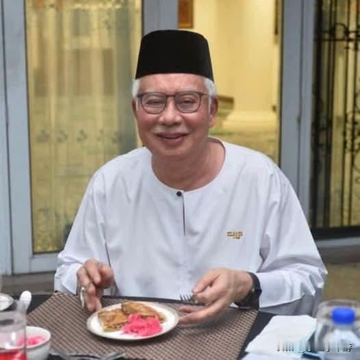 马来西亚前首相纳吉在狱中迎来73岁生日，他的团队在社媒代他发文感谢民众送上的祝福