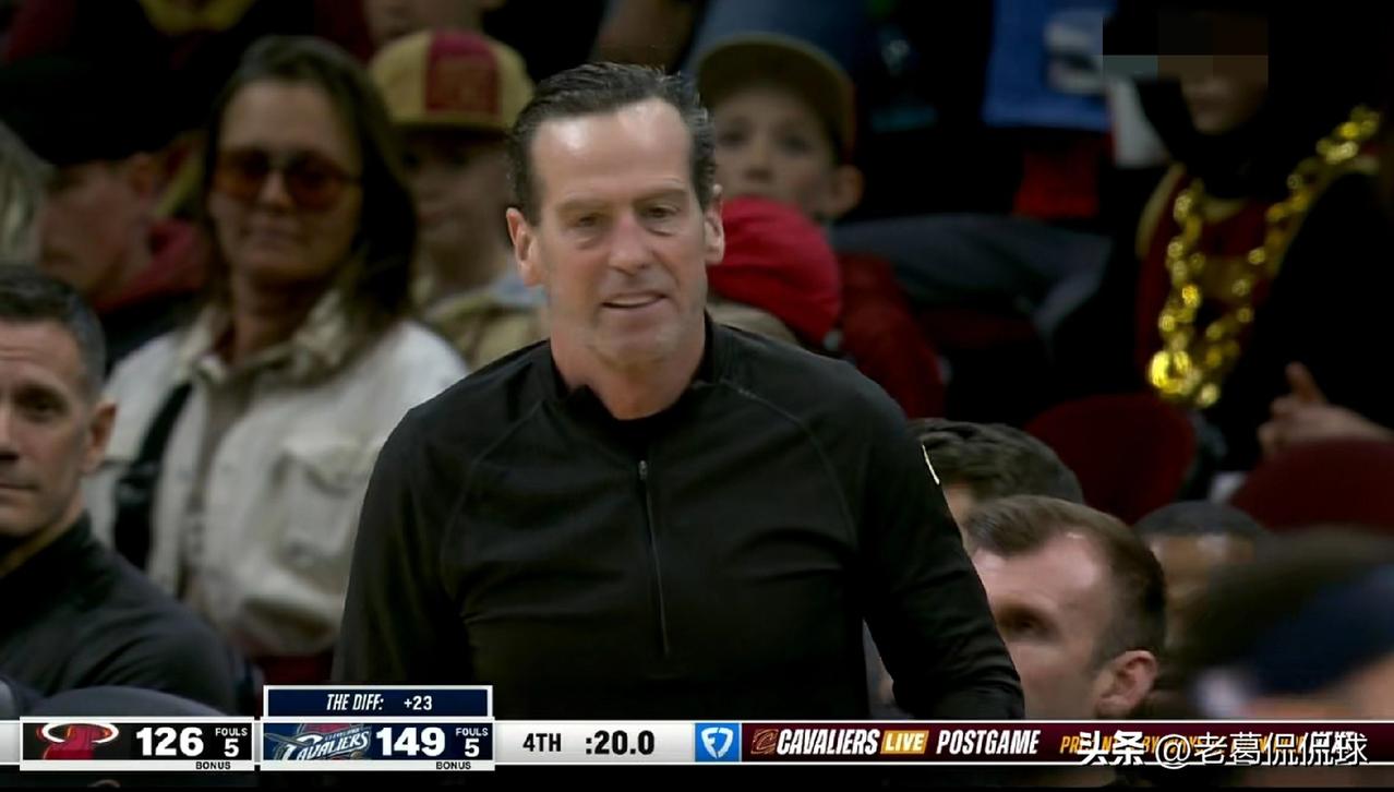 骑士主帅阿特金森真是太懂人情世故！在今天骑士主场以149：128大胜热火的赛后采