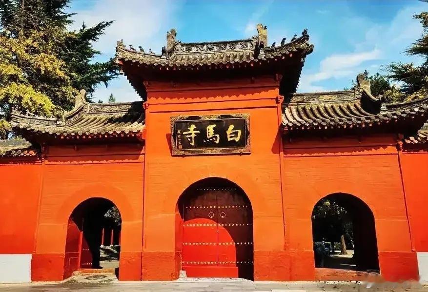 印乐法师曾是洛阳白马寺方丈历来，能压住少林寺的，就是白马寺，这是传统。白马寺是佛