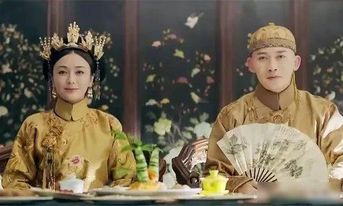 乾隆三十六年，拉萨出大事，西藏郡王珠尔默特那木札勒带兵包围驻藏大臣衙门，眼看着清