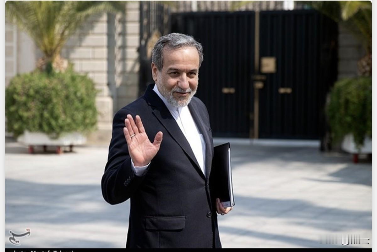 黎以停火生效 伊朗宣布有条件开放霍尔木兹 美国表示欢迎但仍持续施压
 
北京时间